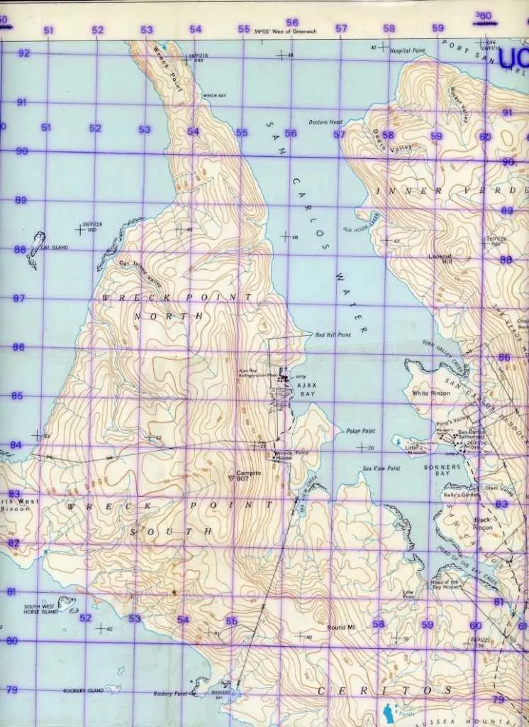 Mapa militar británico señalando Rokey Point y lugar del desembarco del SBS y equipo de fuego el 17 de mayo – Alejandro Amendolara.