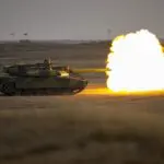 Tanque Leclerc abriendo fuego en ejercicios realizados en Rumania. Créditos: AP