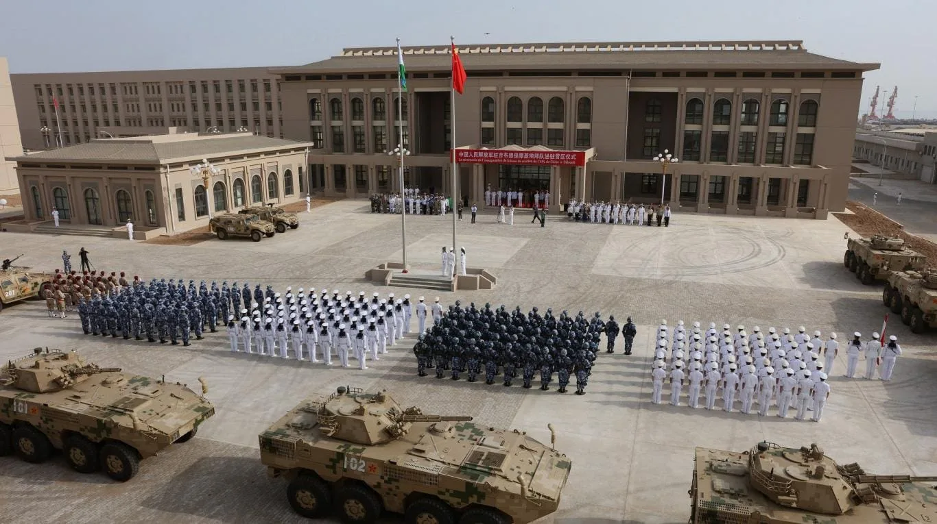 China inaugura base militar en Yibuti, la primera en el extranjero