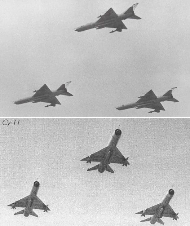 Su-11-trio-en-formaci%C3%B3n.jpg