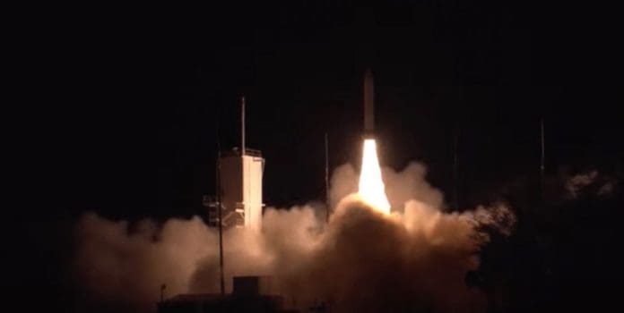 El Pentágono prueba con éxito prototipo de misil hipersónico
