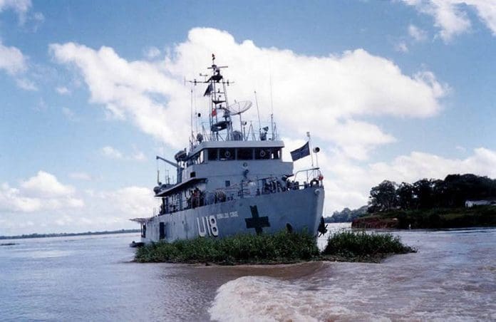 Brazilian_Navy_hospital_ship_925_001-696x452.jpg