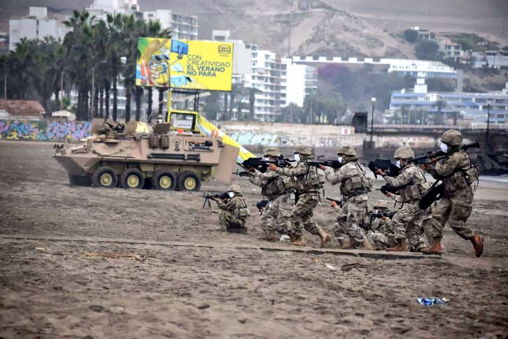 Entrenamiento de la Infantería de Marina Peruana en preparación al