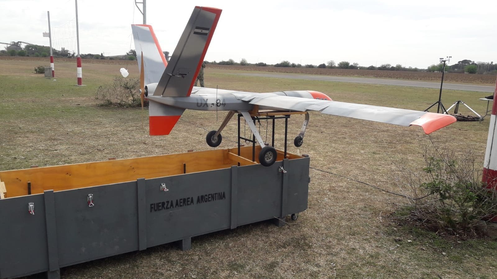 Despliege conjunto: Ejército y Fuerza Aérea Argentina envían drones para combatir incendios en el Delta