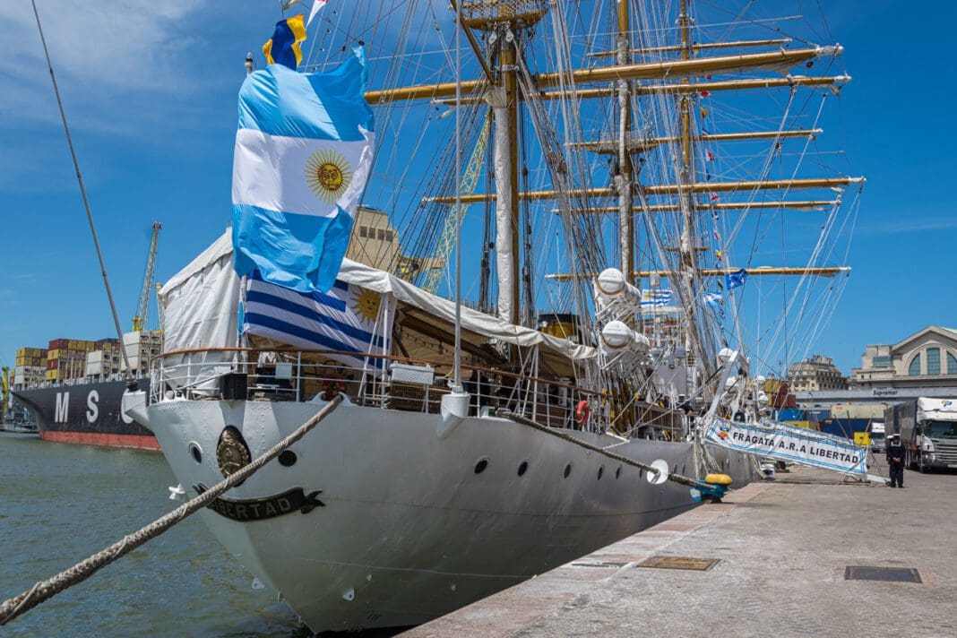 Fragata ARA Libertad. Créditos: Gobierno de Uruguay