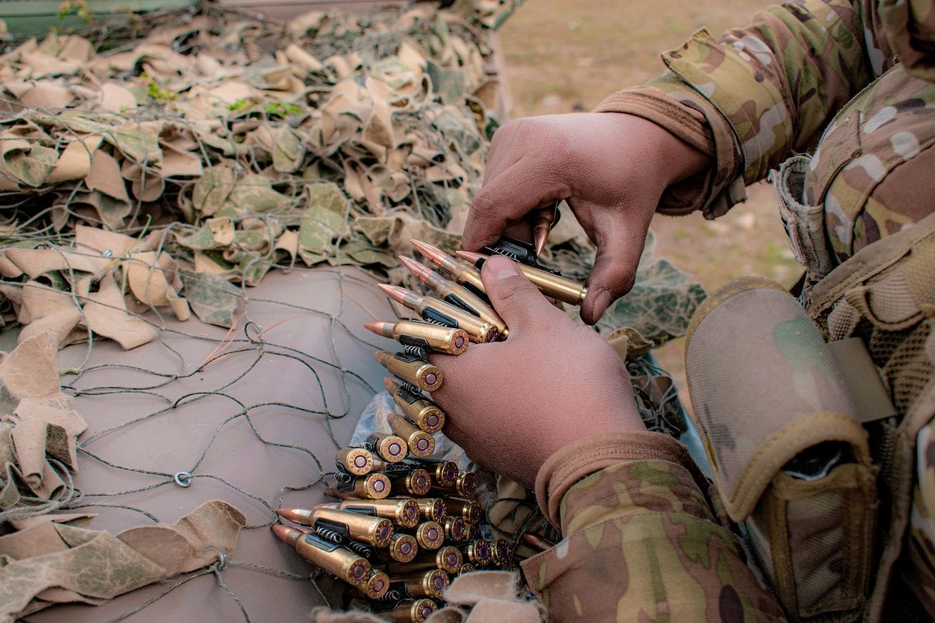 El Ministerio de Defensa compra munición a Fabricaciones Militares