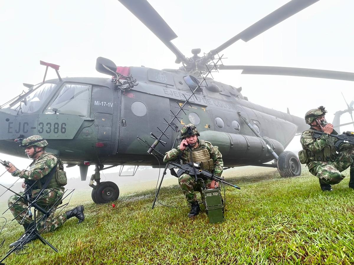 clase - Fuerzas armadas de Colombia - Página 39 Mi-17-1V
