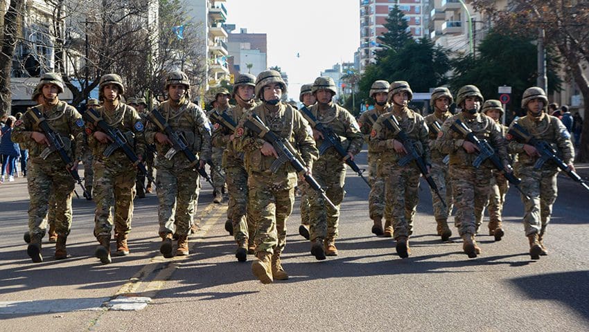 Tras un fuerte temporal en Bahía Blanca, el Comando Operacional del ...