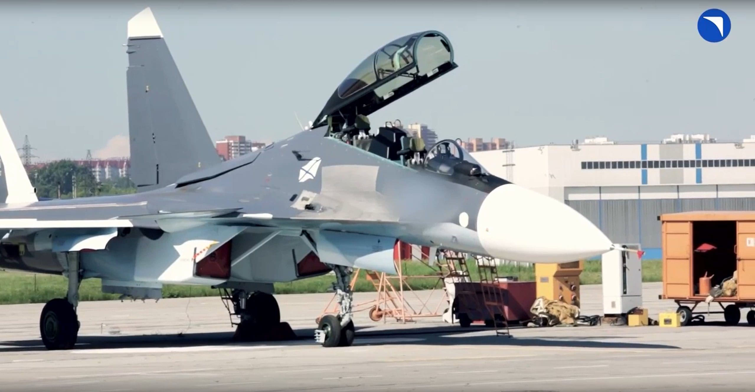 эскадрилья су-35. су-27 и су-35. ев су. ввс украины 55 желтый. су 34 кинжал.