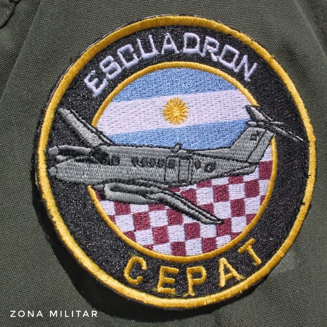 www.zona-militar.com
