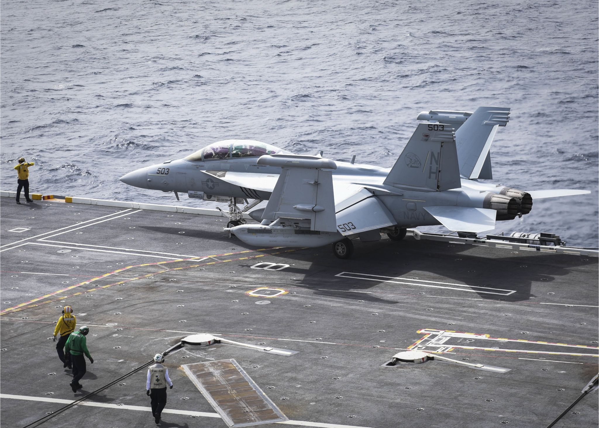 As part of the US Navy’s EA-18G Growler modernization, L3 Harris introduced its new NGJ-LB jamming pods.