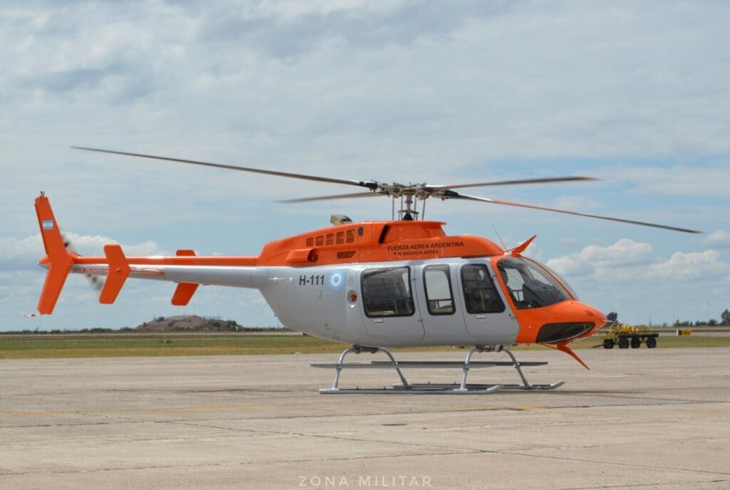 [Imagen: Bell-407GXi-H-111-Fuerza-Aerea-Argentina...4x688.jpeg]