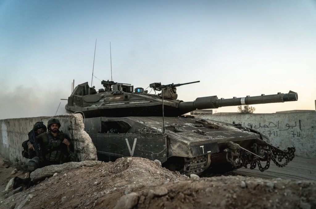 EE.UU. autoriza la venta de emergencia de proyectiles M830A1 para los tanques Merkava de las Fuerzas de Defensa de Isreal