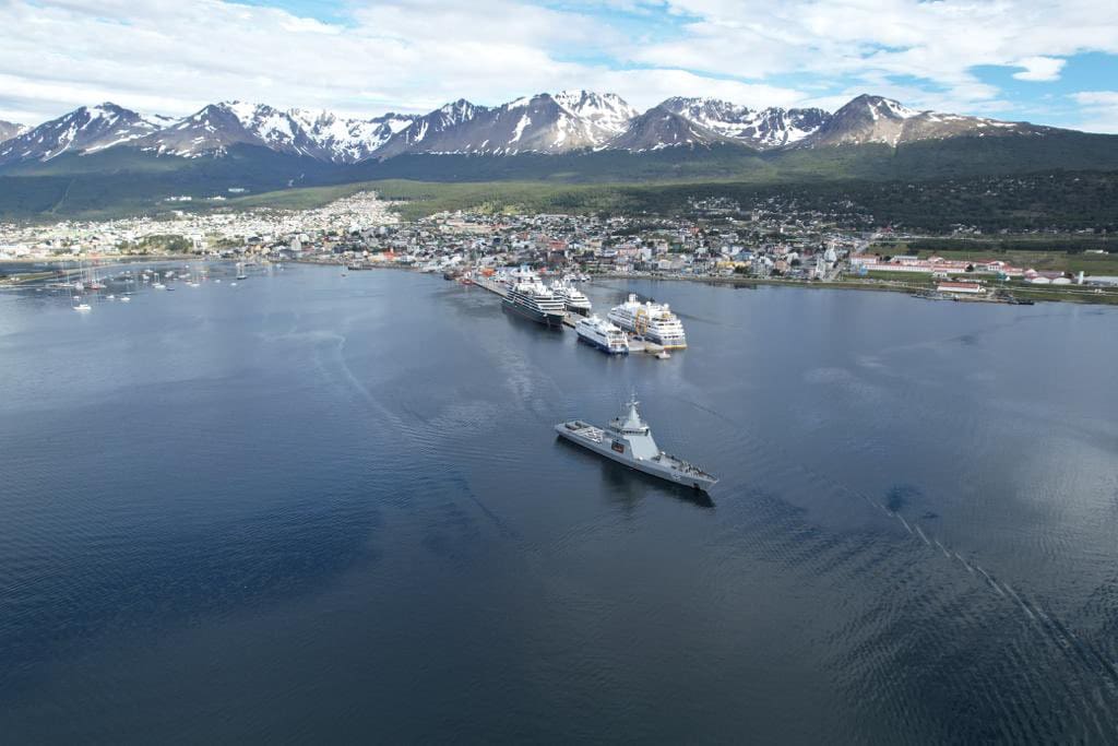 La Armada Argentina Despliega Al Patrullero Ara Piedrabuena Para