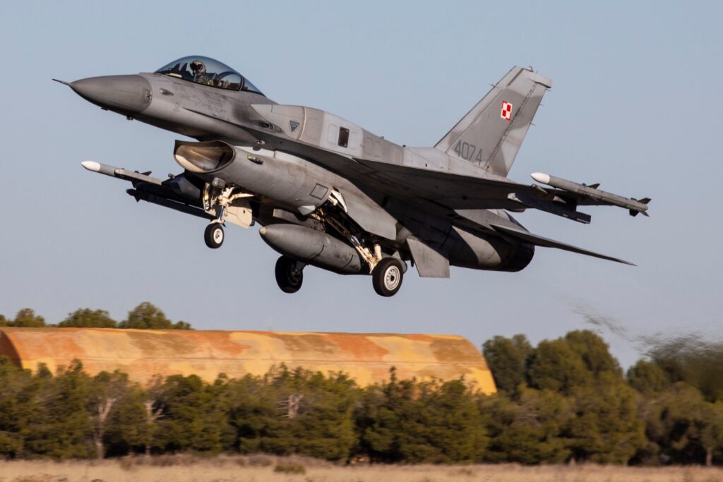 F-16 Polaco también en operaciones en España