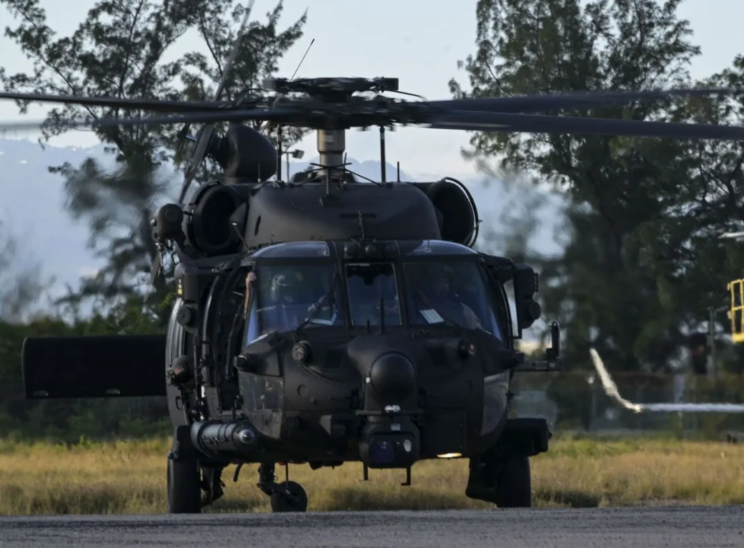 MH-60M-Tropical-Dagger-Operaciones-Especiales-ejercicio-Jamaica-2-1068x787.jpeg