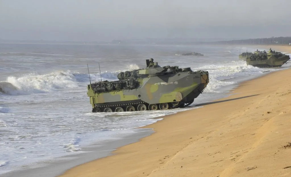 Vehículos anfibios a orugas CLAnf – Marina de Brasil