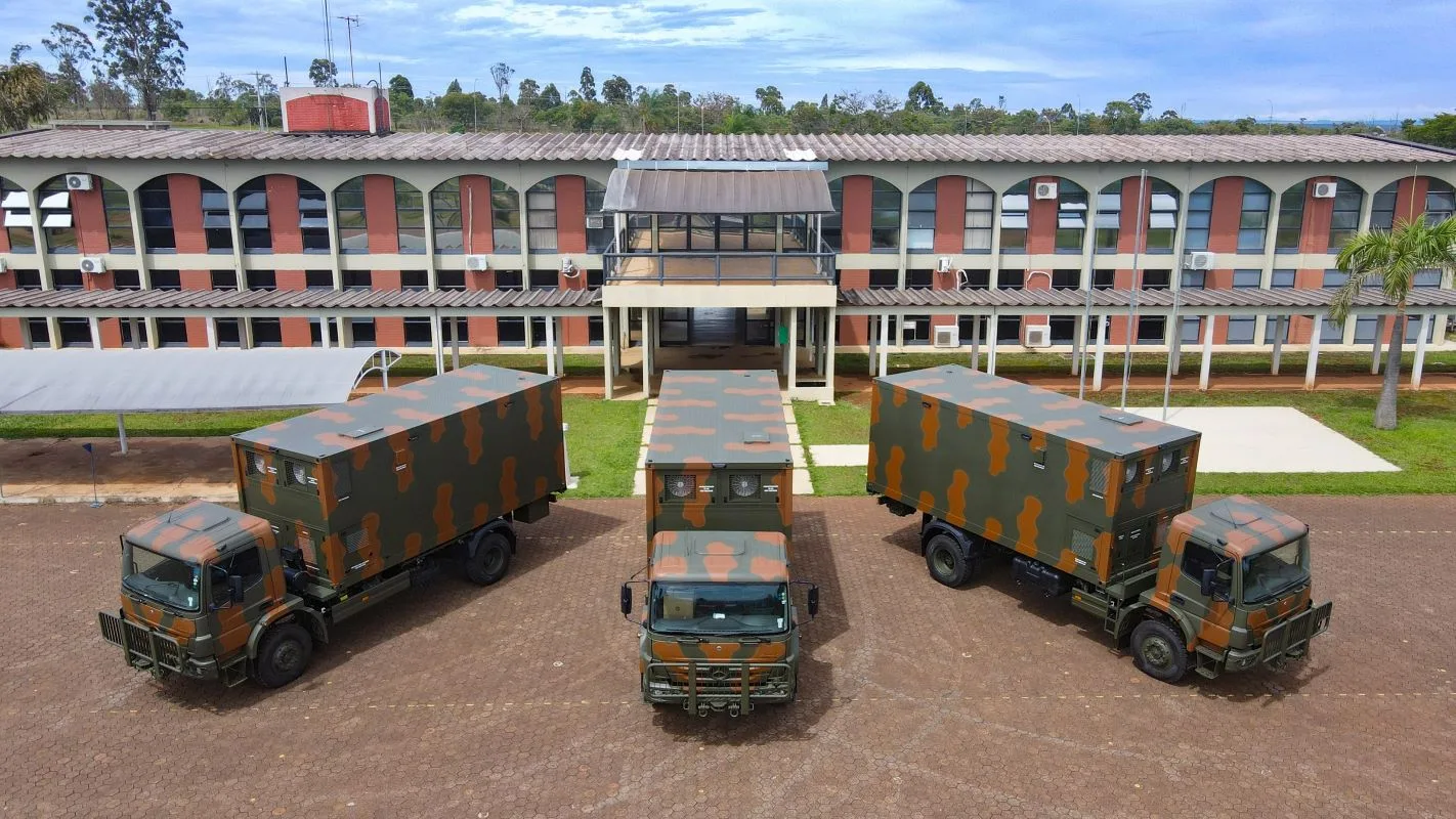 Centros de Comando y Control Móviles (CC2 Mv) - Ejército Brasileño