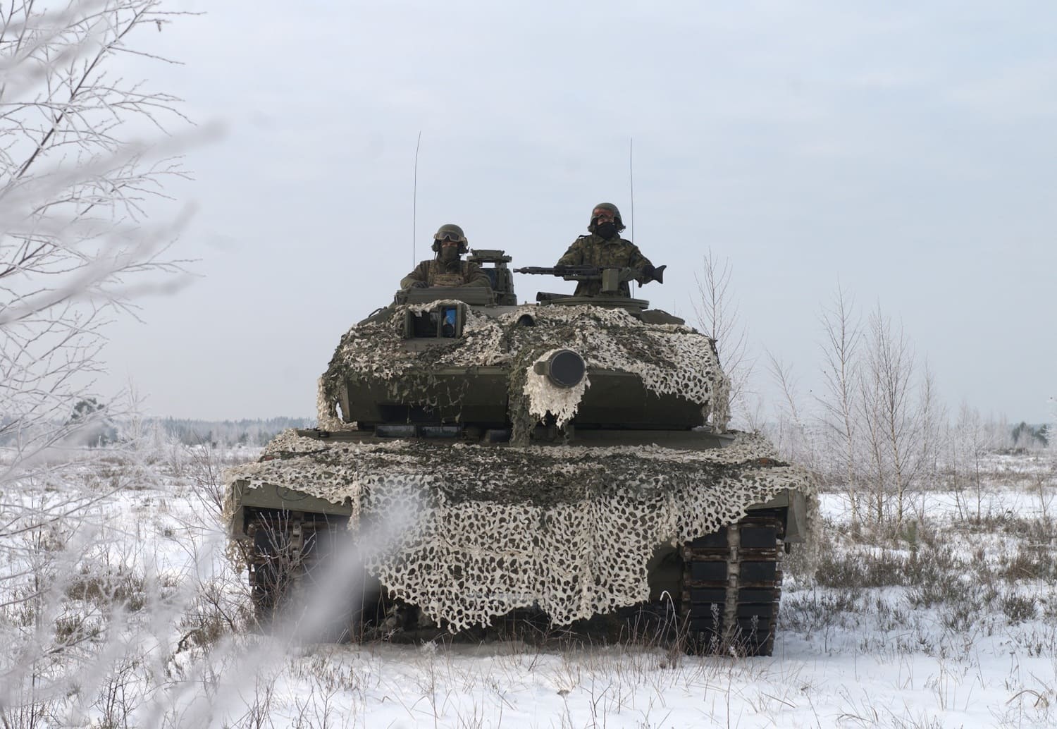 Un tanque Leopard 2 del Ejército de Tierra español desplegado en Letonia