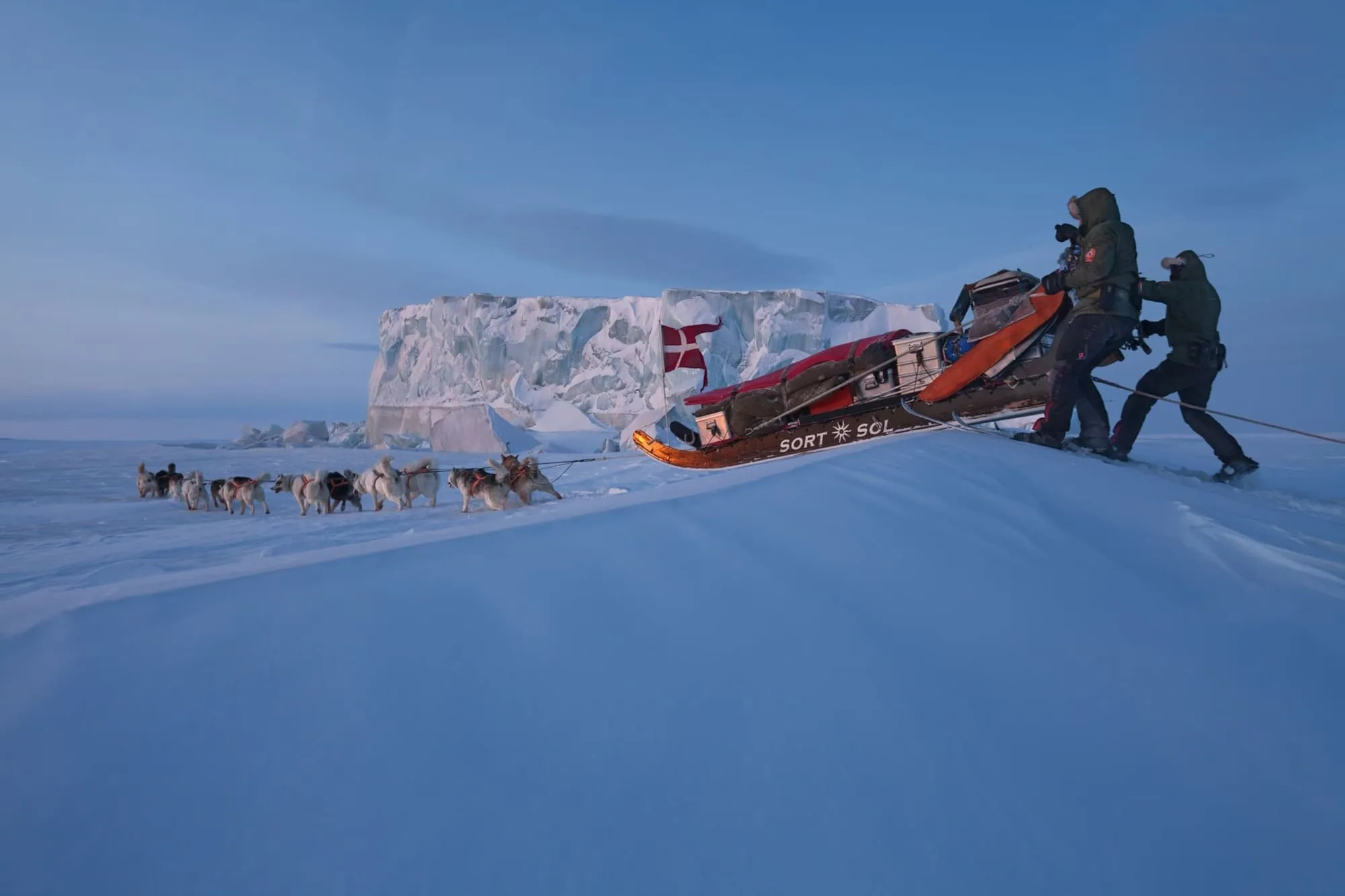 Efectivos de la Patrulla Sirius en Groenlandia