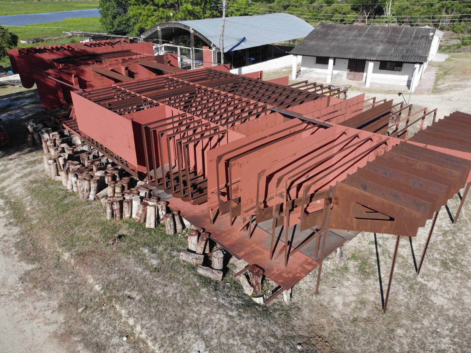 Transporte Naval Remolcador 100 - Armada Boliviana