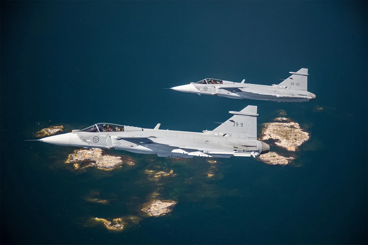 Dos cazas Gripen de la Fuerza Aérea Sueca