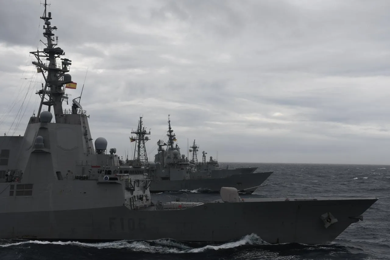 Fragata Cristóbal Colón de la Armada Española