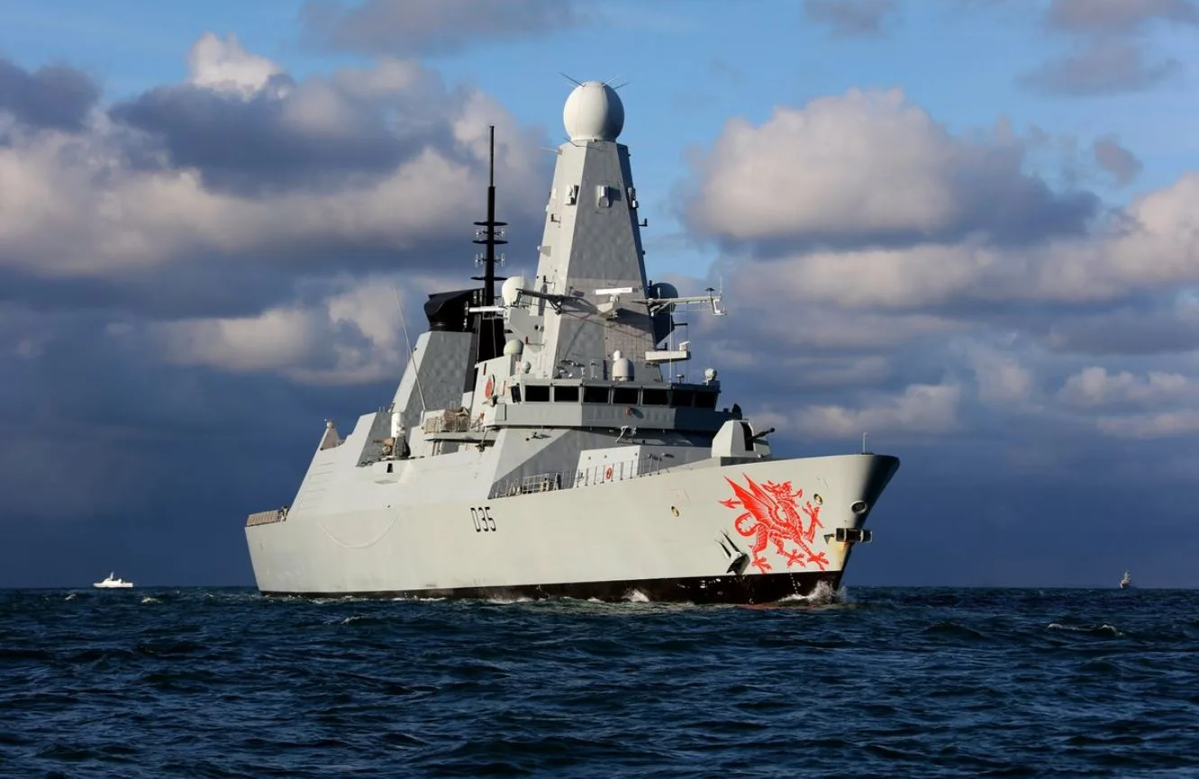 HMS Dragon - Real Armada Británica