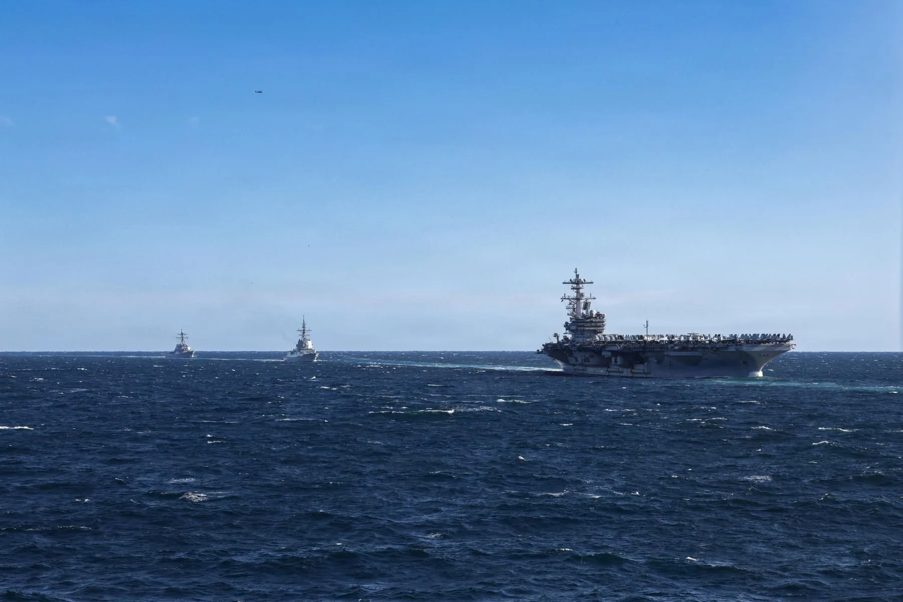 El portaaviones nuclear USS George H.W. Bush (CVN 77) - US Navy