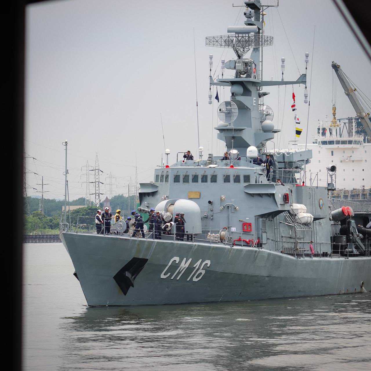 Corbeta Loja (CM-16) - Armada de Ecuador.-